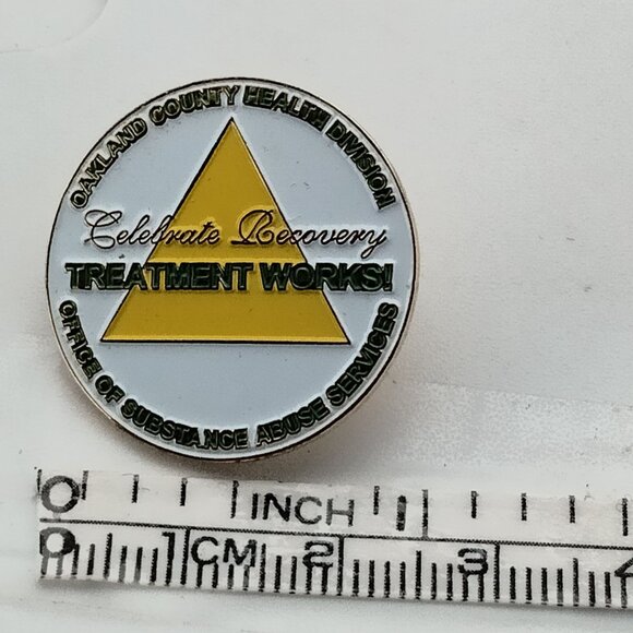 Oakland County Health Division Celebrate Recovery Treatment Works Lapel Pin - Picture 2 of 3